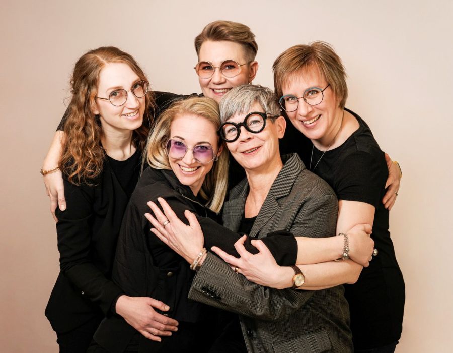 Gruppbild personalen på Jacobssons Optik.